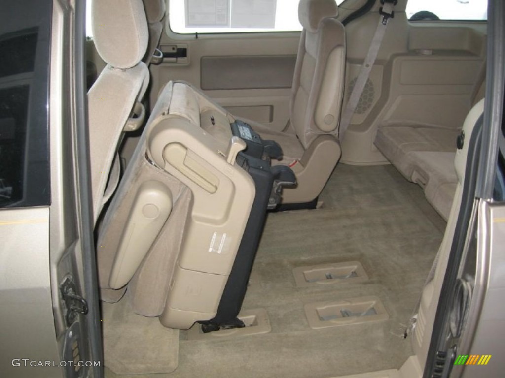 2004 Freestar SEL - Arizona Beige Metallic / Pebble Beige photo #16