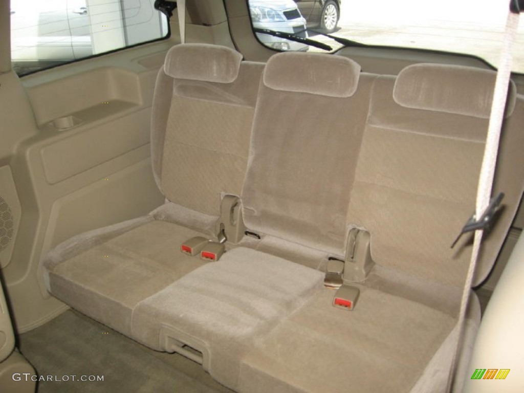 2004 Freestar SEL - Arizona Beige Metallic / Pebble Beige photo #17