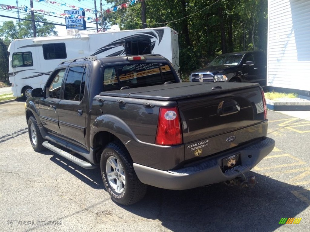 2005 Explorer Sport Trac XLT 4x4 - Dark Stone Metallic / Medium Pebble photo #16