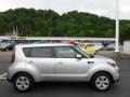 2014 Bright Silver Kia Soul 1.6  photo #1