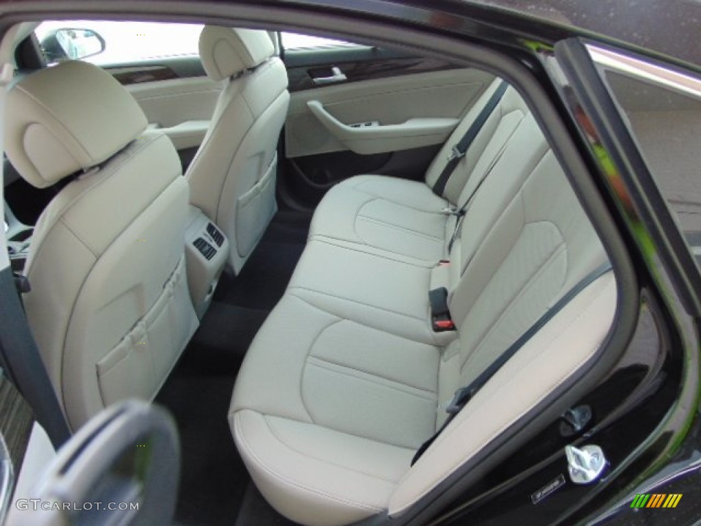 2015 Hyundai Sonata Limited Rear Seat Photo #94499100