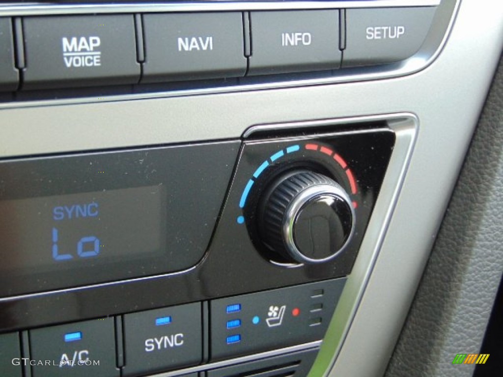 2015 Hyundai Sonata Limited Controls Photo #94499241