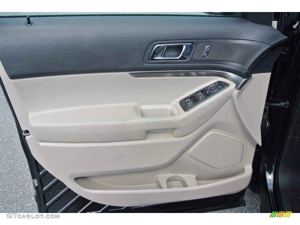 2013 Ford Explorer FWD Door Panel Photos
