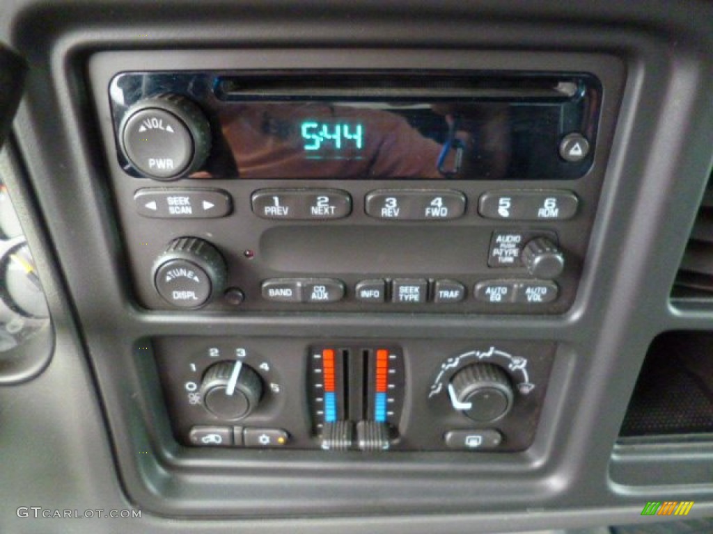 2004 Avalanche 1500 4x4 - Silver Birch Metallic / Dark Charcoal photo #19