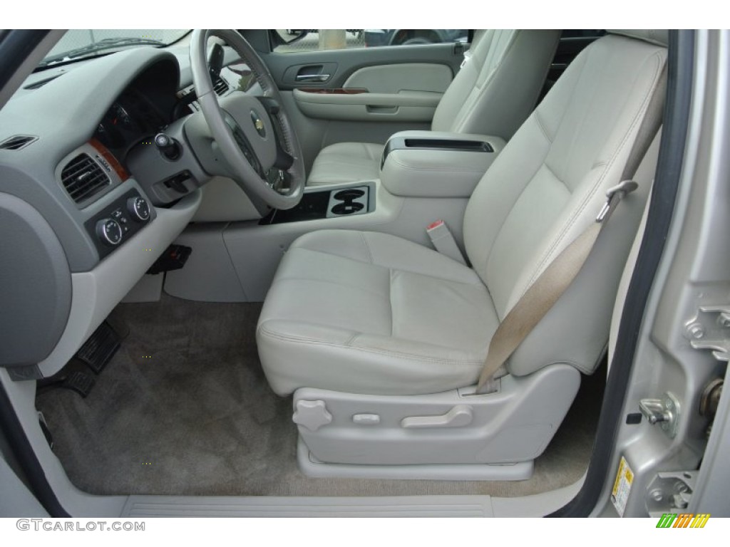 Light Titanium/Dark Titanium Interior 2009 Chevrolet Suburban LT 4x4 Photo #94501761