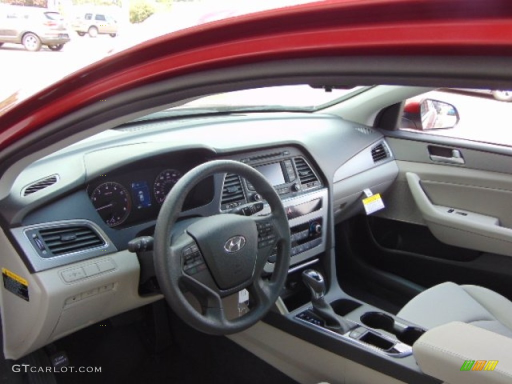 2015 Sonata SE - Venetian Red / Gray photo #8