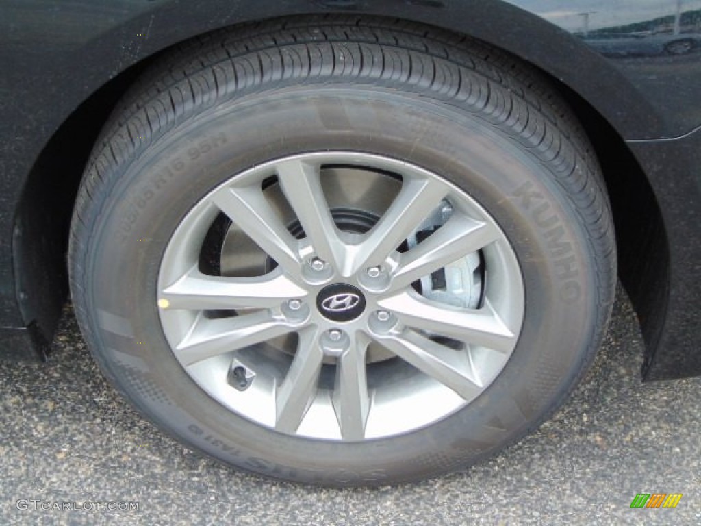 2015 Hyundai Sonata SE Wheel Photos
