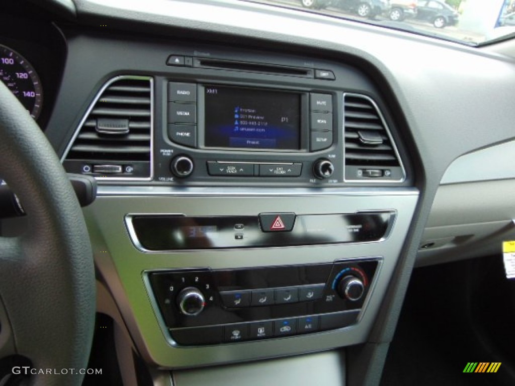 2015 Hyundai Sonata SE Controls Photo #94502491