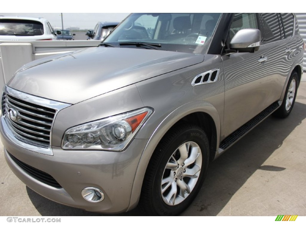 2011 QX 56 - Liquid Platinum / Graphite photo #3