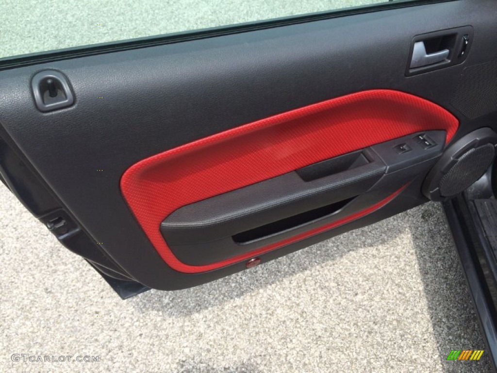 2007 Ford Mustang GT Premium Convertible Black/Red Door Panel Photo #94508205