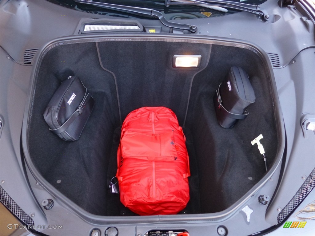 2013 Ferrari 458 Italia Trunk Photo #94511043