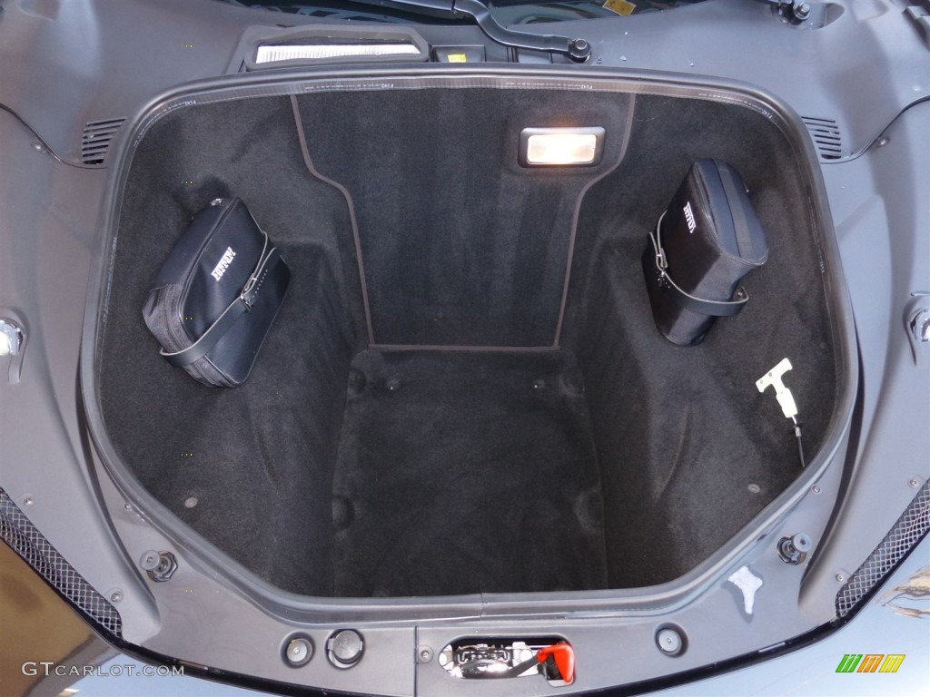 2013 Ferrari 458 Italia Trunk Photo #94511046