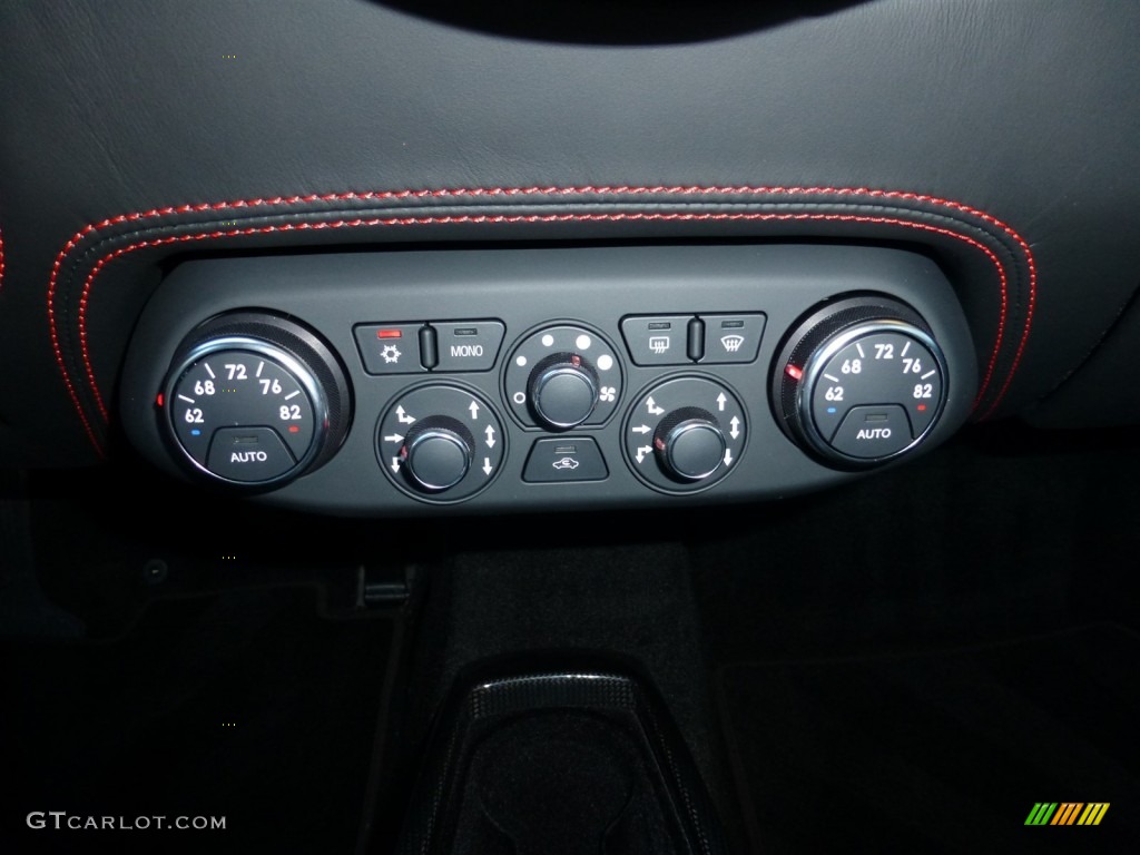 2013 Ferrari 458 Italia Controls Photo #94511076