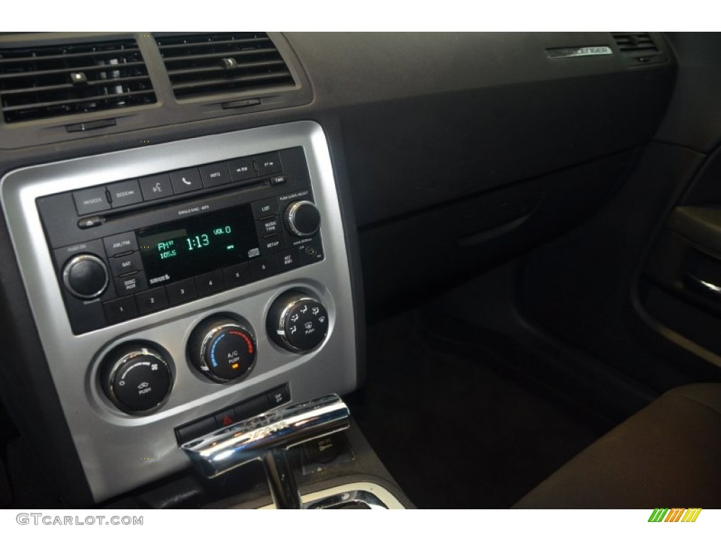 2010 Challenger SE - Stone White / Dark Slate Gray photo #14