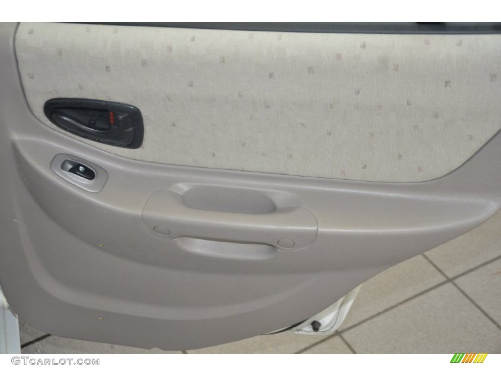 2004 Accent GL Sedan - Noble White / Gray photo #22