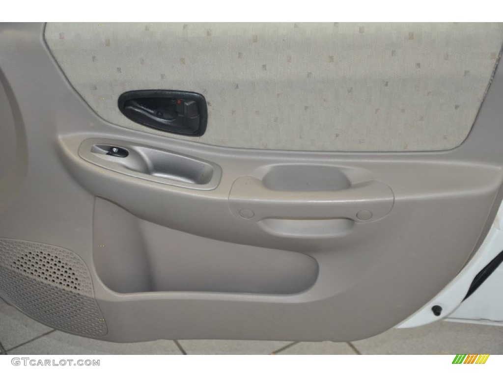 2004 Accent GL Sedan - Noble White / Gray photo #24