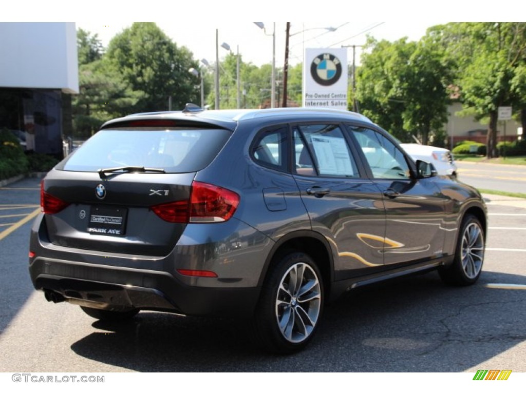 2014 X1 xDrive28i - Mineral Grey Metallic / Black/Grey-Red photo #3