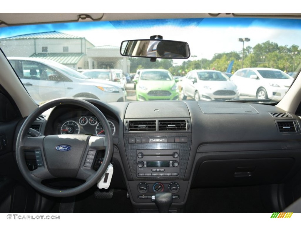 2006 Fusion SE V6 - Charcoal Beige Metallic / Medium Light Stone photo #10