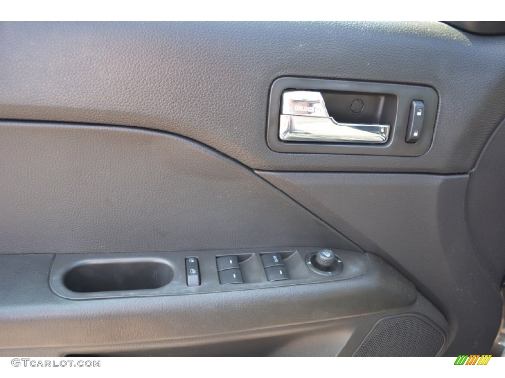 2006 Fusion SE V6 - Charcoal Beige Metallic / Medium Light Stone photo #12