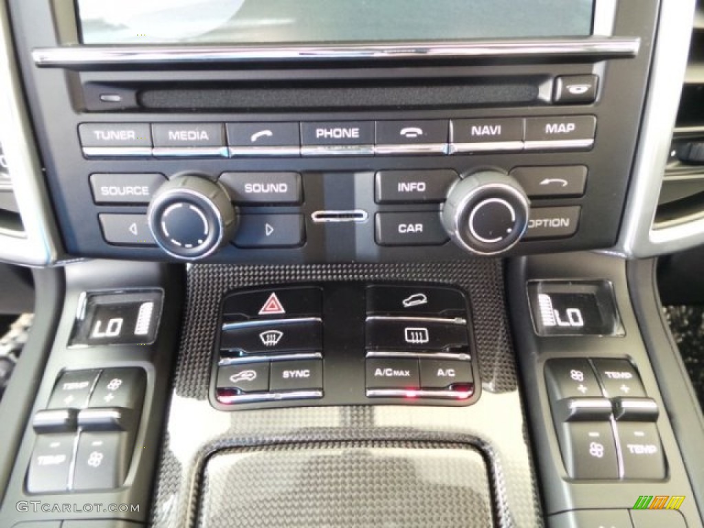 2014 Porsche Cayenne Turbo S Controls Photo #94521855