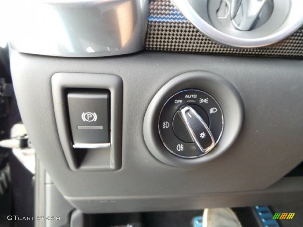 2014 Porsche Cayenne Turbo S Controls Photo #94521942
