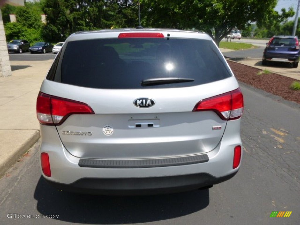 2014 Sorento LX AWD - Bright Silver / Black photo #7