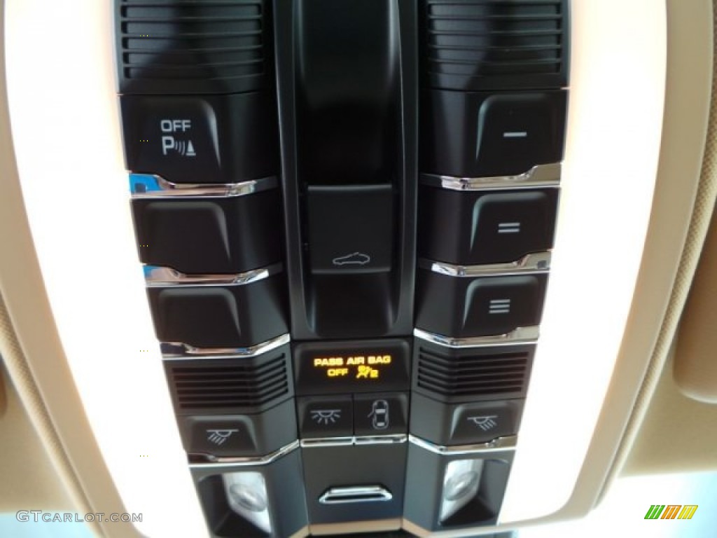 2014 Porsche Panamera S E-Hybrid Controls Photo #94523608