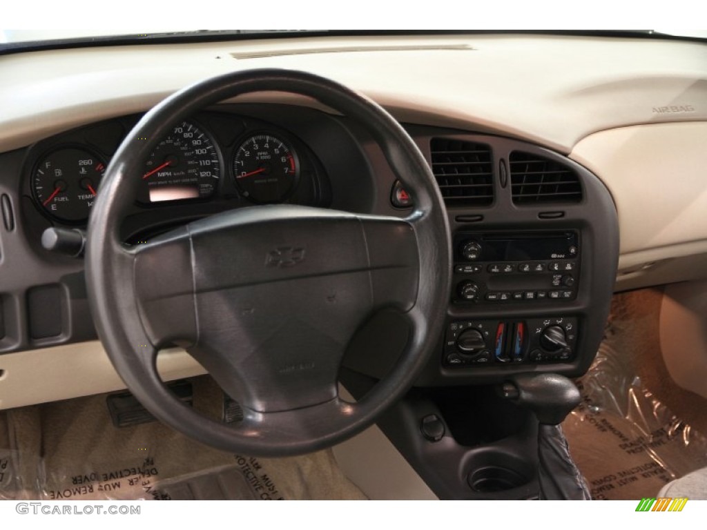 2003 Chevrolet Monte Carlo LS Neutral Beige Dashboard Photo #94524526