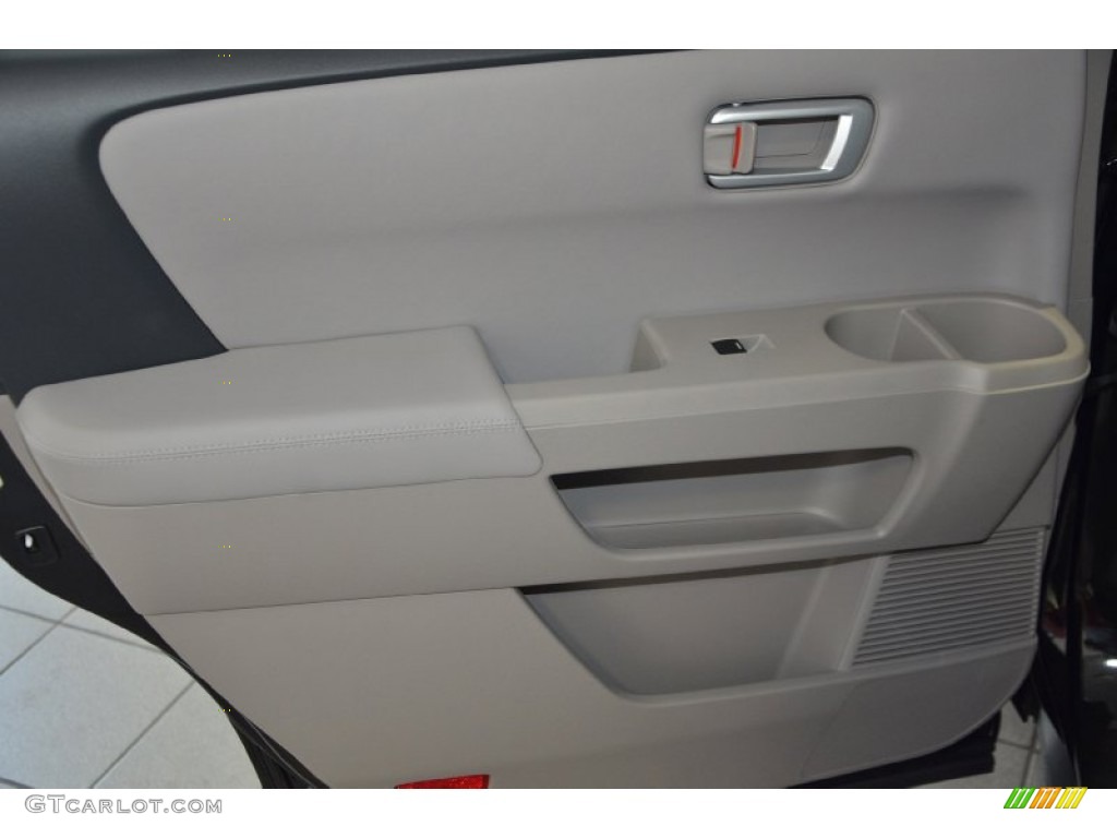 2015 Honda Pilot EX-L Gray Door Panel Photo #94532070