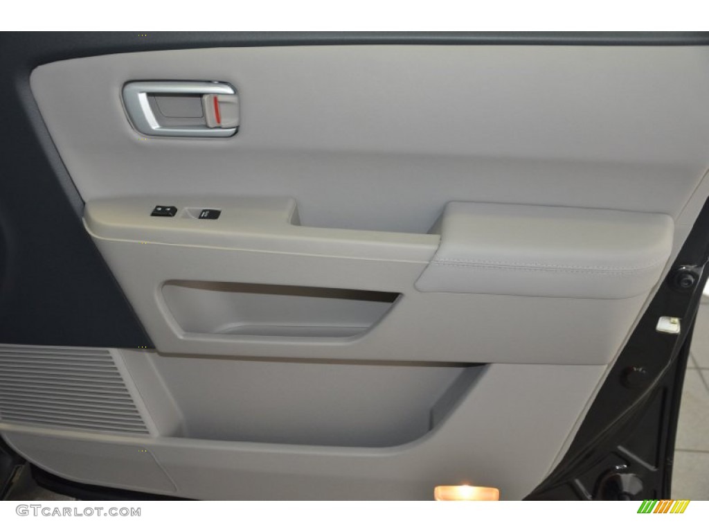 2015 Pilot EX-L - Crystal Black Pearl / Gray photo #30