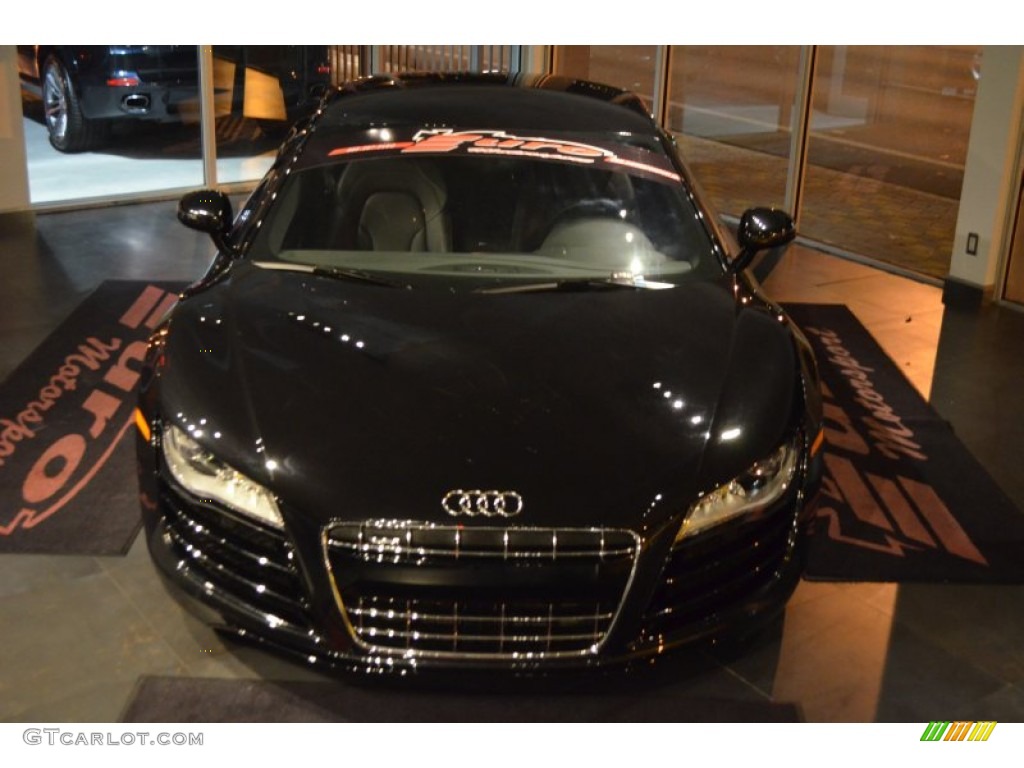 2011 R8 5.2 FSI quattro - Phantom Black Pearl Effect / Black Fine Nappa Leather photo #2