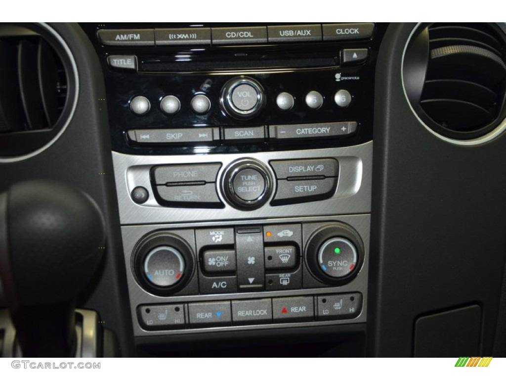 2015 Honda Pilot EX-L 4WD Controls Photo #94532553
