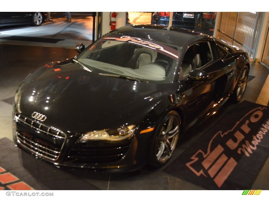 2011 R8 5.2 FSI quattro - Phantom Black Pearl Effect / Black Fine Nappa Leather photo #18