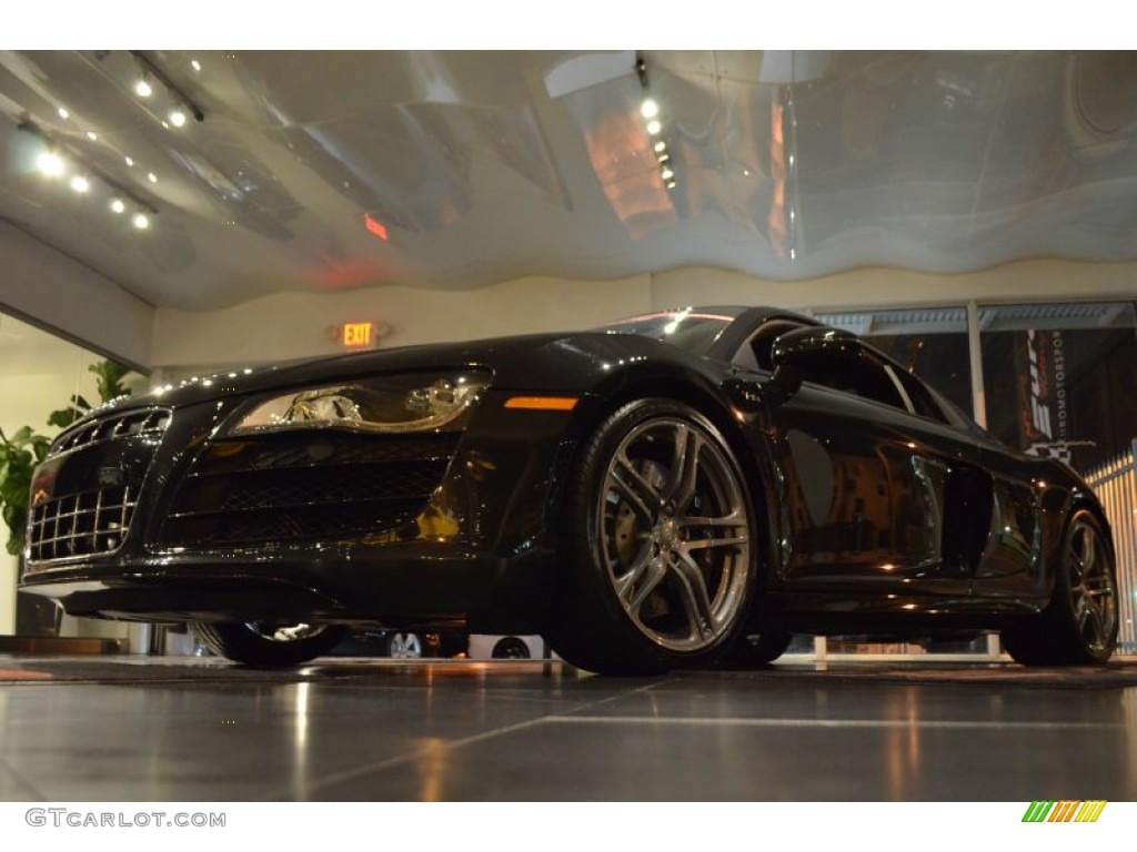 2011 R8 5.2 FSI quattro - Phantom Black Pearl Effect / Black Fine Nappa Leather photo #24