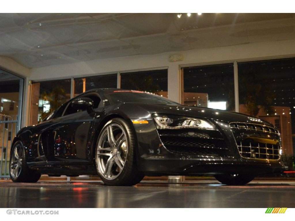 2011 R8 5.2 FSI quattro - Phantom Black Pearl Effect / Black Fine Nappa Leather photo #32