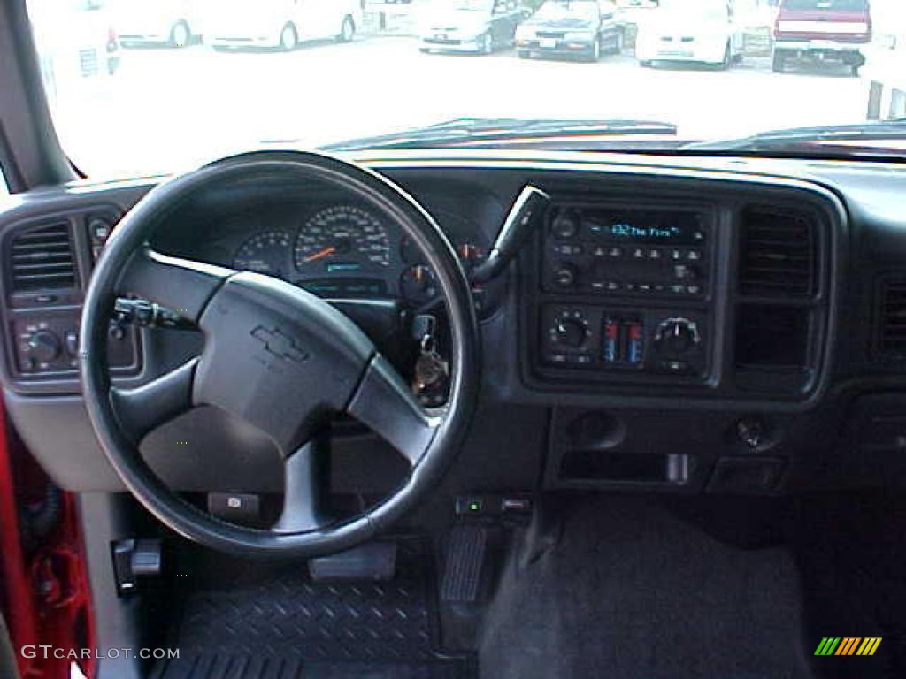 2005 Silverado 1500 Z71 Crew Cab 4x4 - Victory Red / Dark Charcoal photo #10