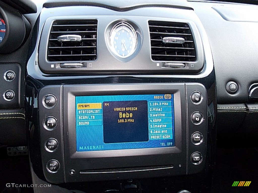 2008 Maserati Quattroporte Standard Quattroporte Model Controls Photo #94534782