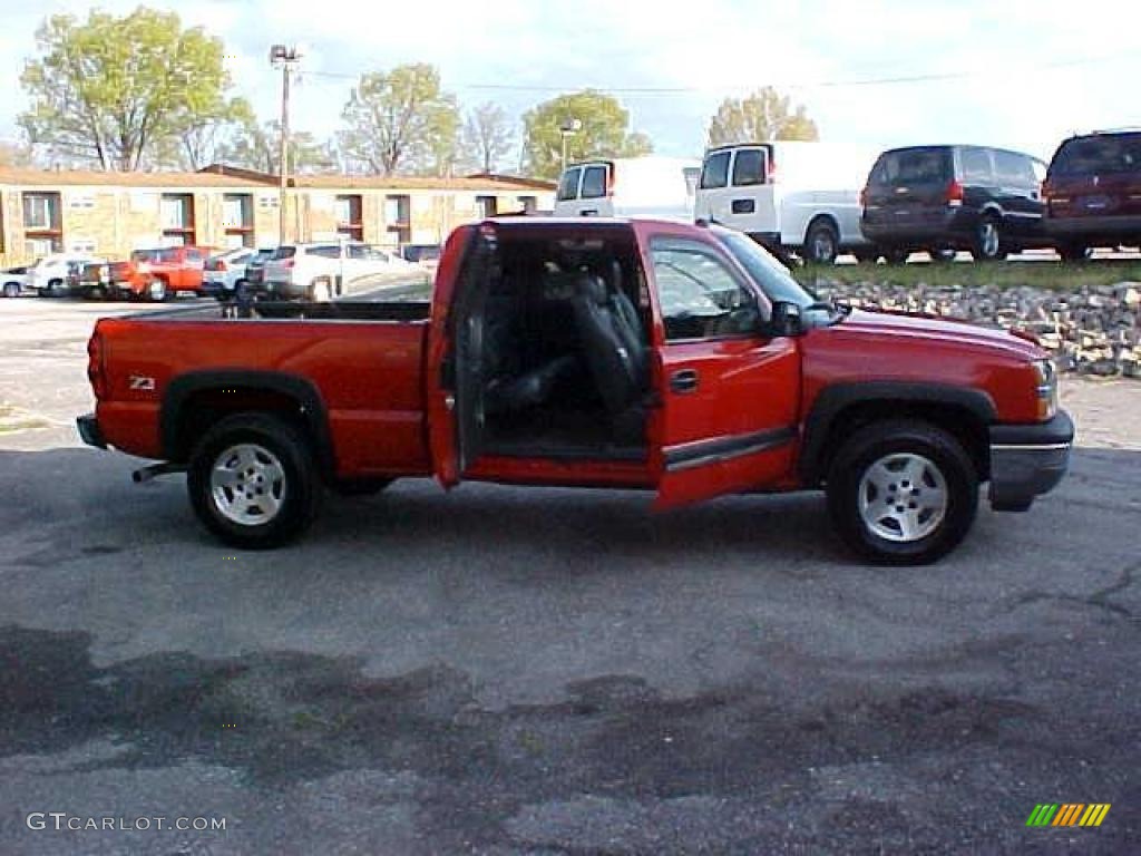 2005 Silverado 1500 Z71 Extended Cab 4x4 - Victory Red / Dark Charcoal photo #7