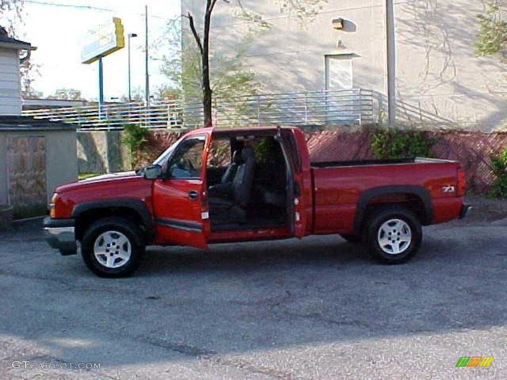 2005 Silverado 1500 Z71 Extended Cab 4x4 - Victory Red / Dark Charcoal photo #11
