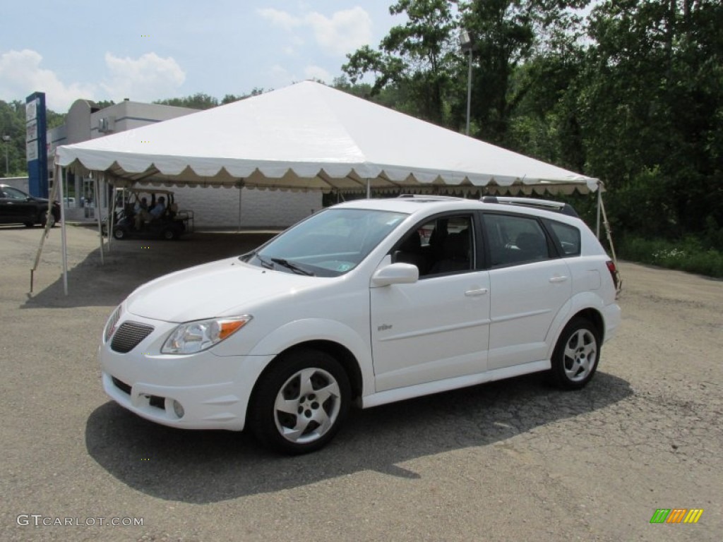 Frosty White Pontiac Vibe