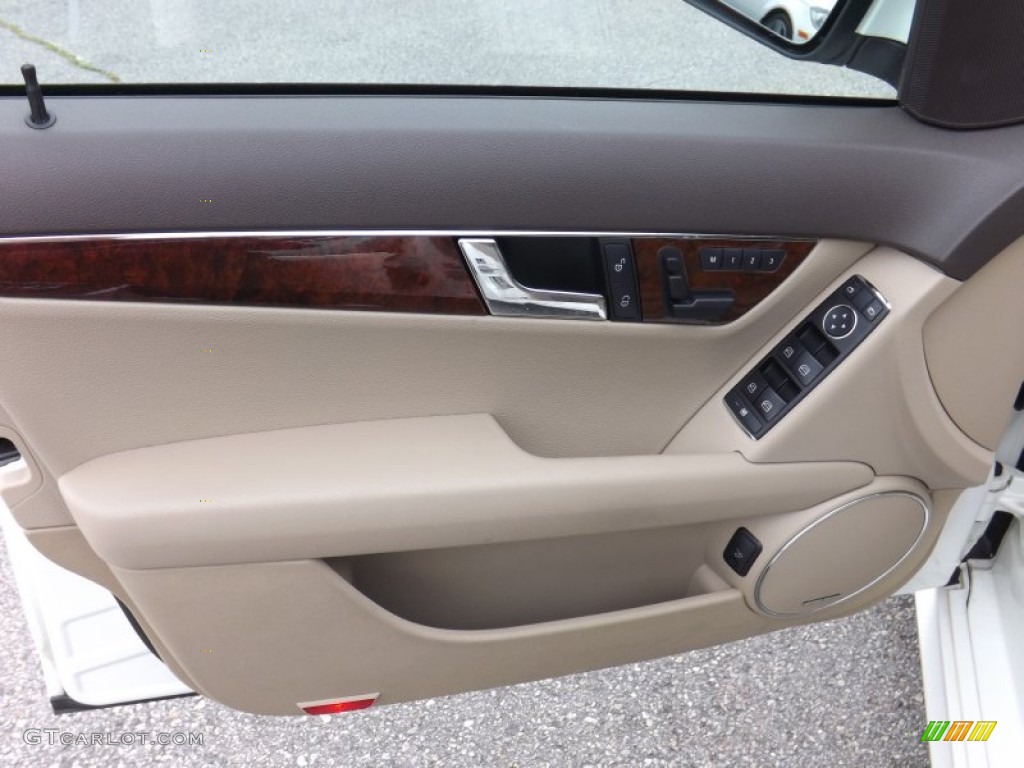 2009 Mercedes-Benz C 300 4Matic Sport Door Panel Photos