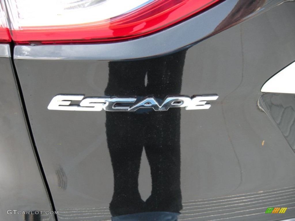 2014 Escape Titanium 1.6L EcoBoost - Tuxedo Black / Charcoal Black photo #13