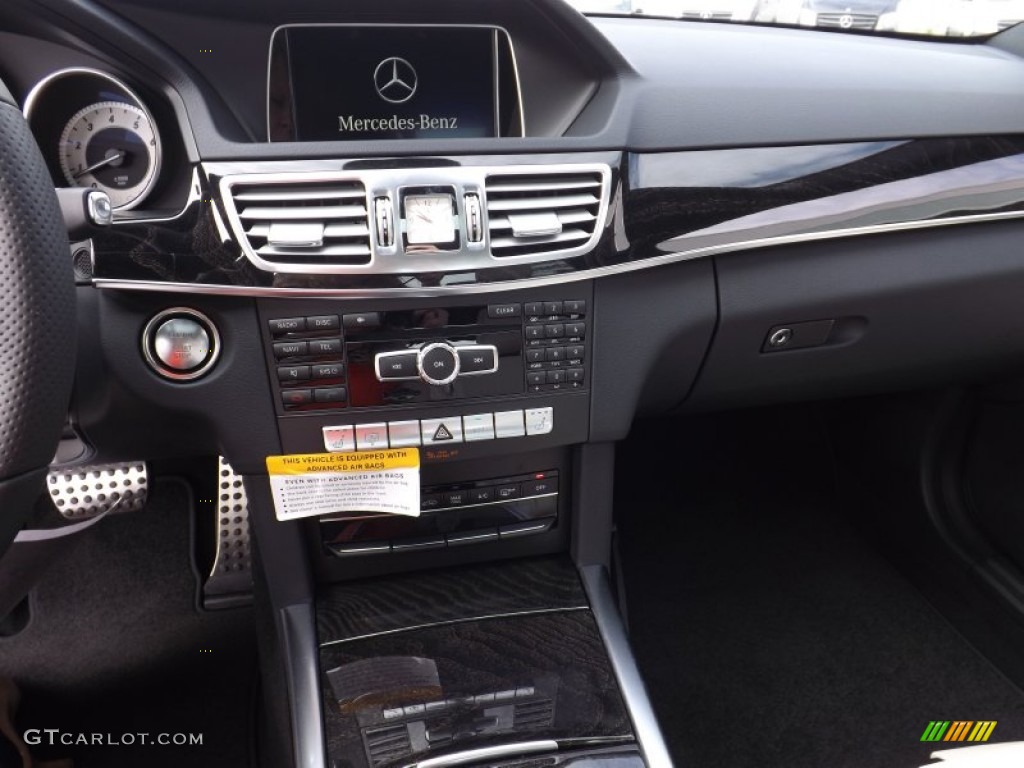 2014 Mercedes-Benz E 350 4Matic Sport Sedan Porcelain/Black Dashboard Photo #94545775