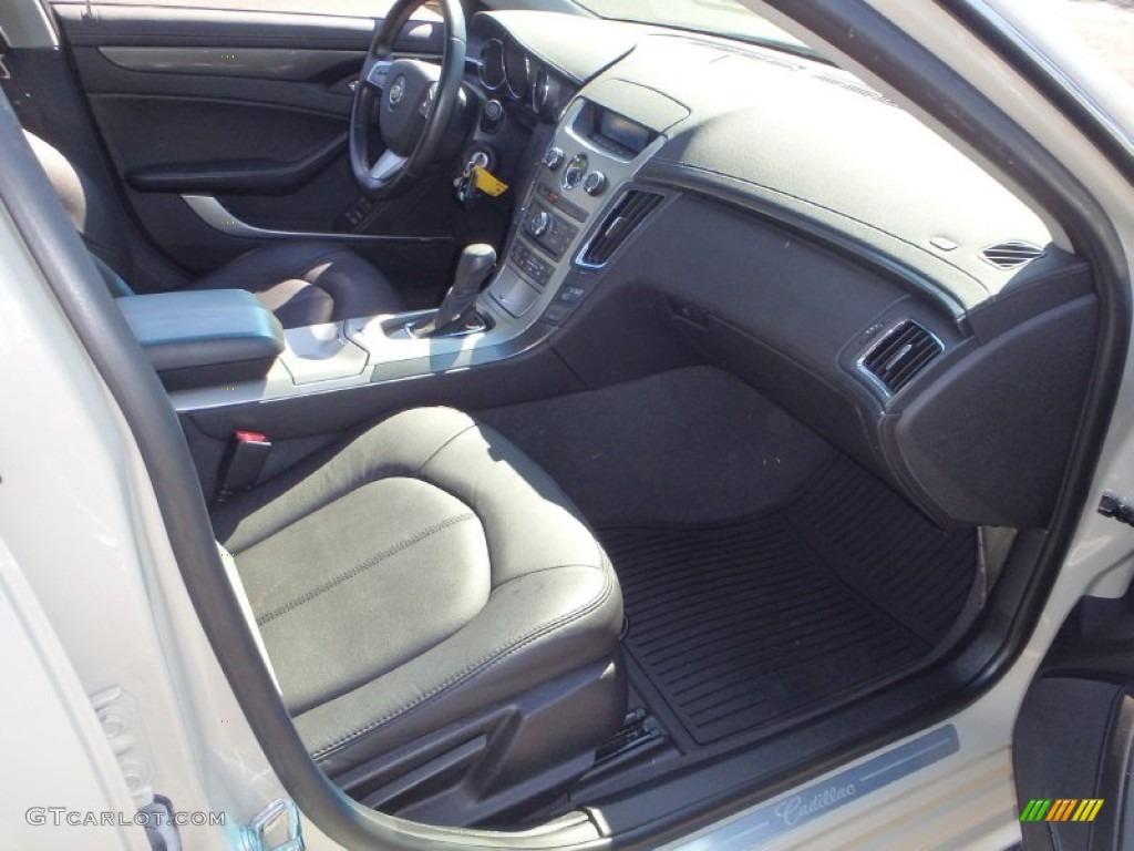 2011 CTS 3.0 Sedan - Vanilla Latte Metallic / Light Titanium/Ebony photo #11