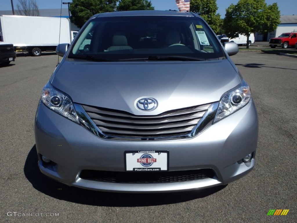 2011 Sienna XLE AWD - Silver Sky Metallic / Light Gray photo #2