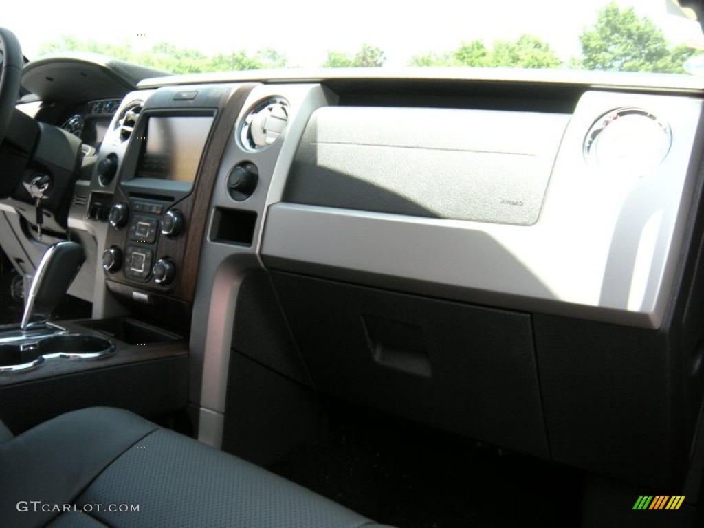 2014 F150 Lariat SuperCrew 4x4 - Tuxedo Black / Black photo #20