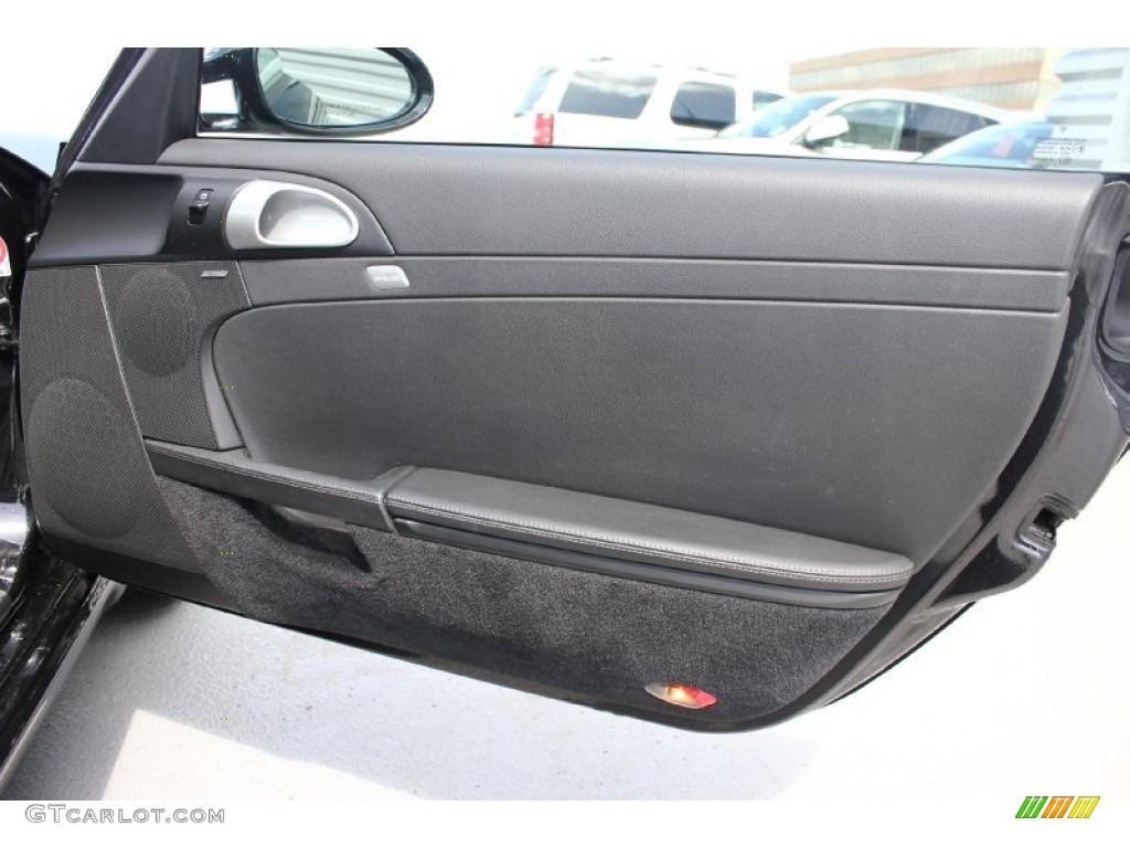 2007 Porsche Cayman S Door Panel Photos