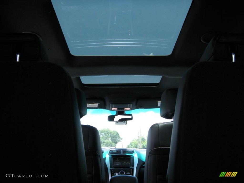 2014 Explorer Limited - White Platinum / Charcoal Black photo #22