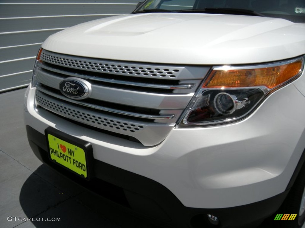 2014 Explorer XLT - White Platinum / Charcoal Black photo #10