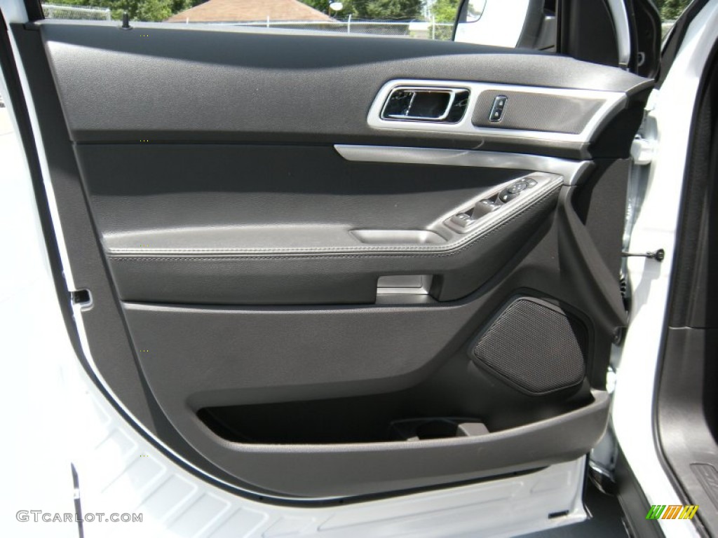 2014 Explorer XLT - White Platinum / Charcoal Black photo #24